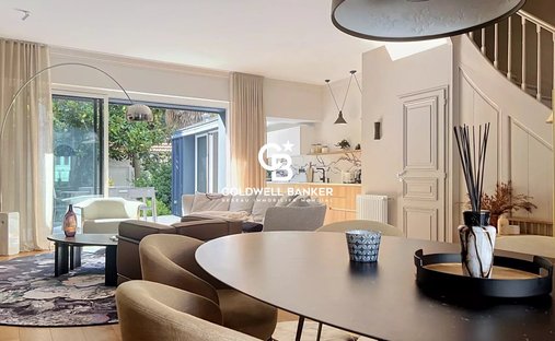 House in Le Genette, La Rochelle, France 1