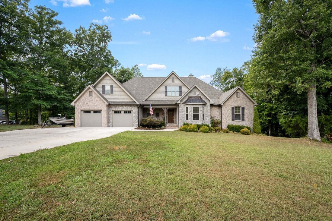 House in Manchester, Tennessee, United States 4 - 18802487