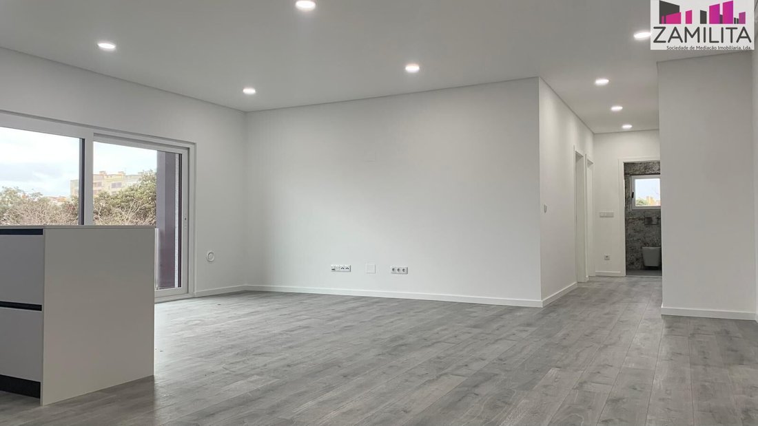 Apartment in Seixal, Arrentela e Aldeia de Paio Pires, Setubal, Portugal 4 - 18801447
