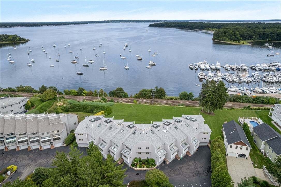 Appartement à Warwick, Rhode Island, États-Unis 1 - 18794435