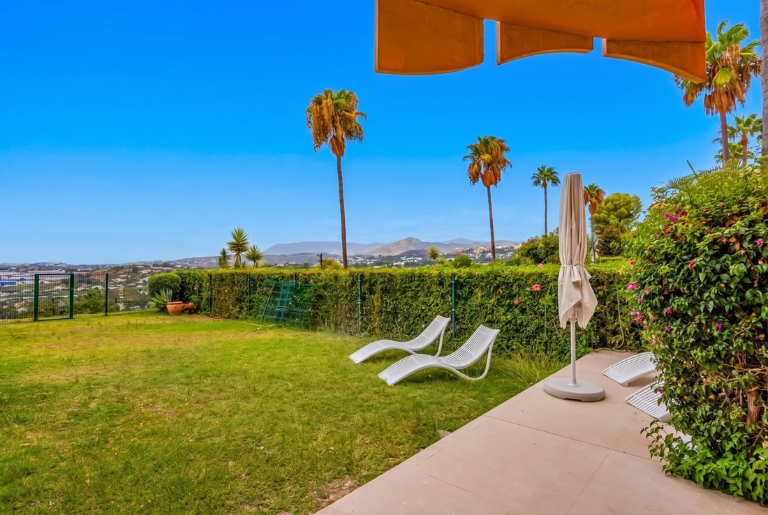 Wohnung in Nueva Andalucía, Marbella, Spanien 1 - 18799036