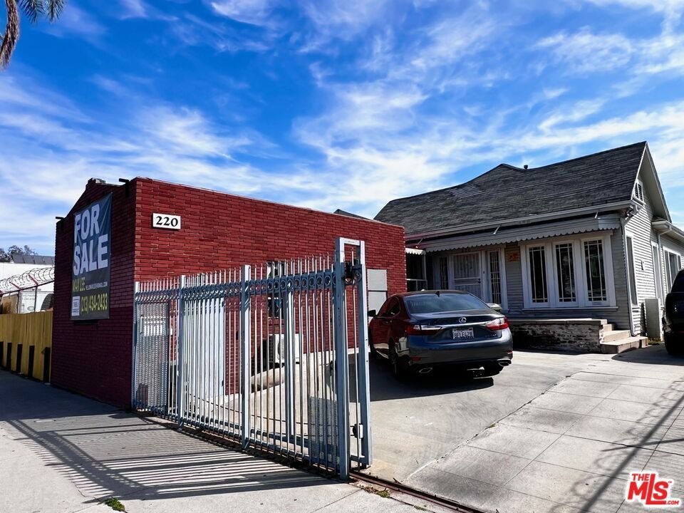Los Angeles, California, United States 2 - 18794928