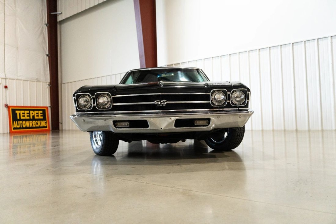 Coupe in Enumclaw, WA, United States 4 - 18801757