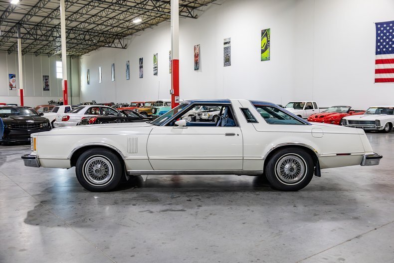 Coupe in Plainfield, United States 4 - 18798251