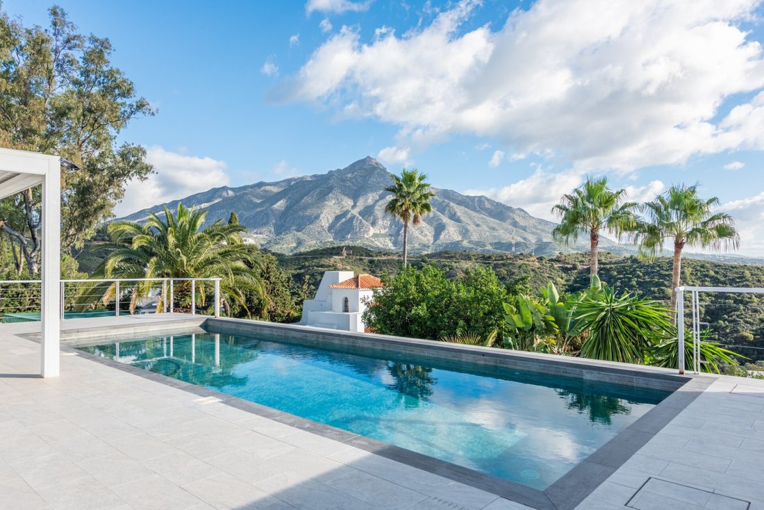 Villa a Nueva Andalucía, Marbella, Spagna 2 - 18798320