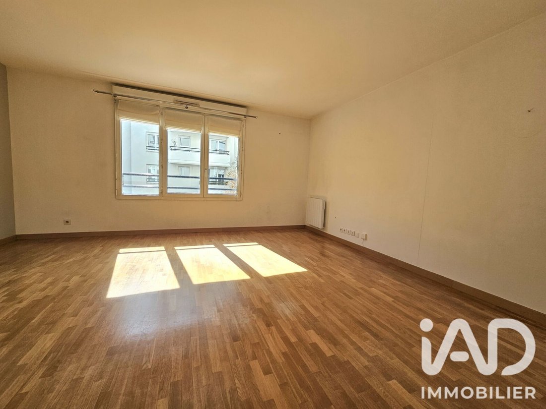 Apartment in Bécon, Courbevoie, France 3 - 18299104