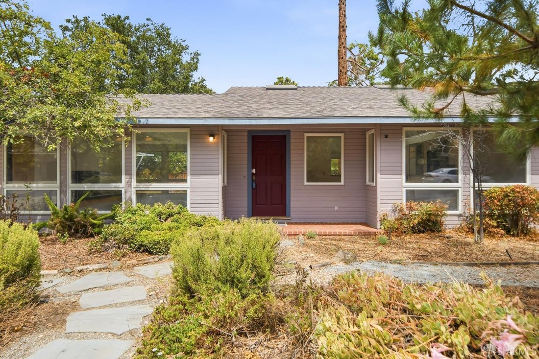 House in Los Altos Hills, California, United States 5 - 18797380