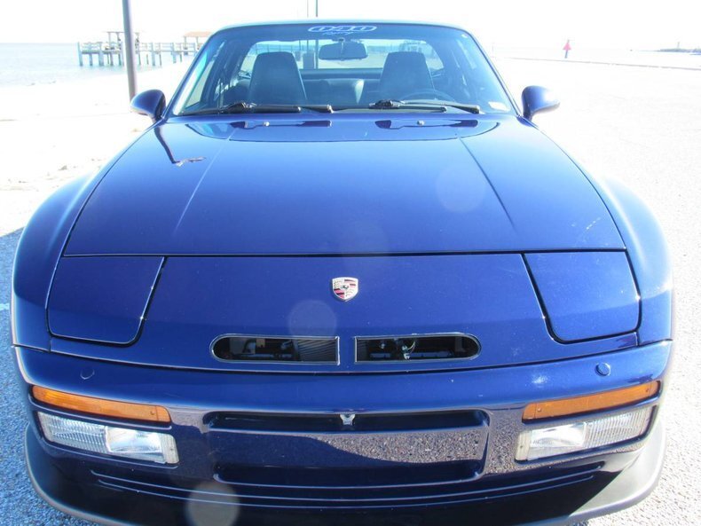 Coupe in Glendale, United States 2 - 18802397