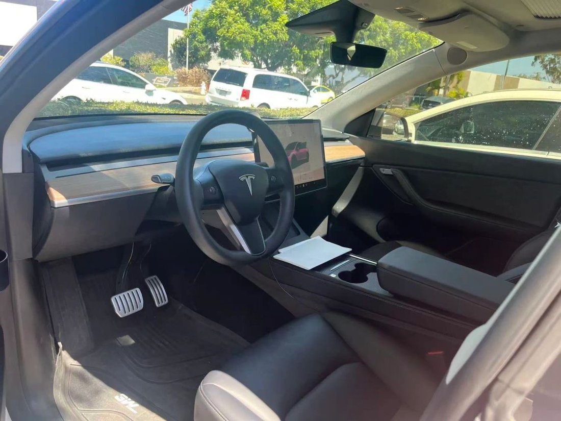 Suv in Costa Mesa, CA, United States 3 - 18755347