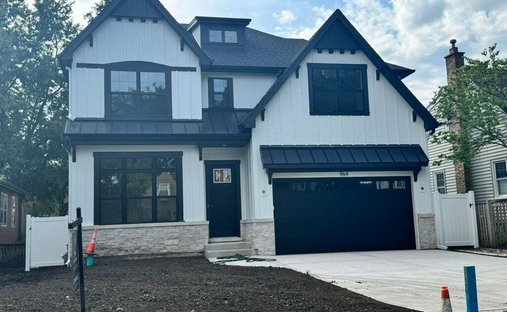 House in Elmhurst, Illinois, United States 1