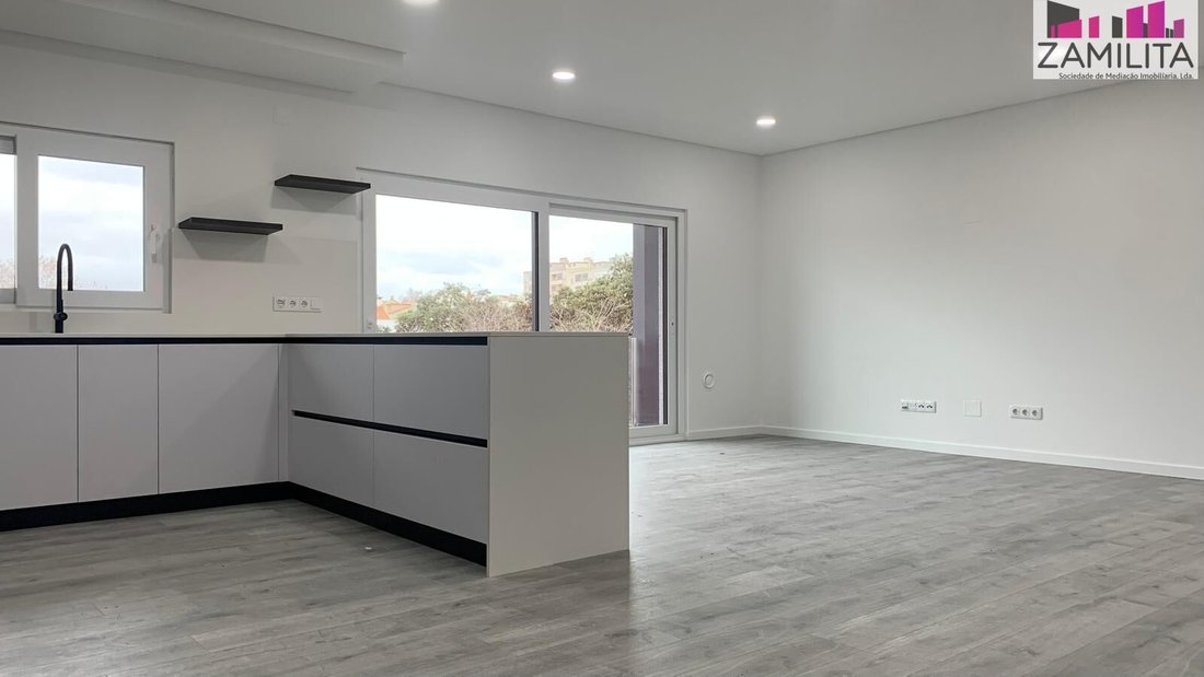 Apartment in Seixal, Arrentela e Aldeia de Paio Pires, Setubal, Portugal 2 - 18801447