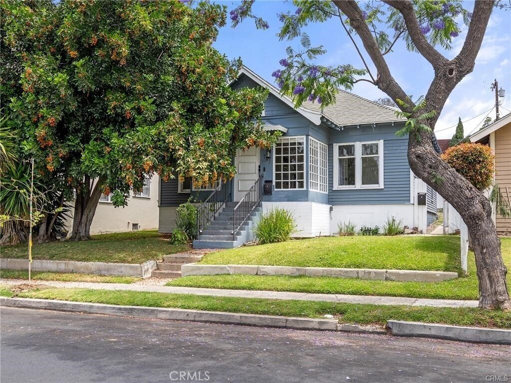 House in Signal Hill, California, United States 3 - 18623891