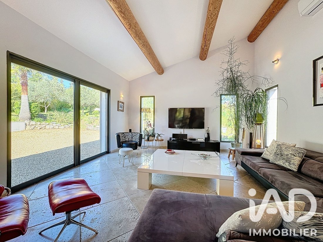 House in Grimaud, Provence-Alpes-Côte d'Azur, France 2 - 18803442