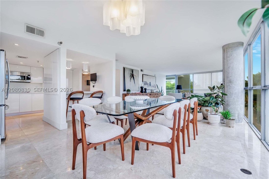 Condo in Miami, Florida, United States 5 - 18795432