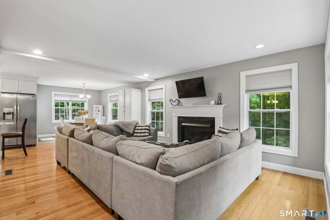 House in Windsor, Connecticut, United States 4 - 18803194