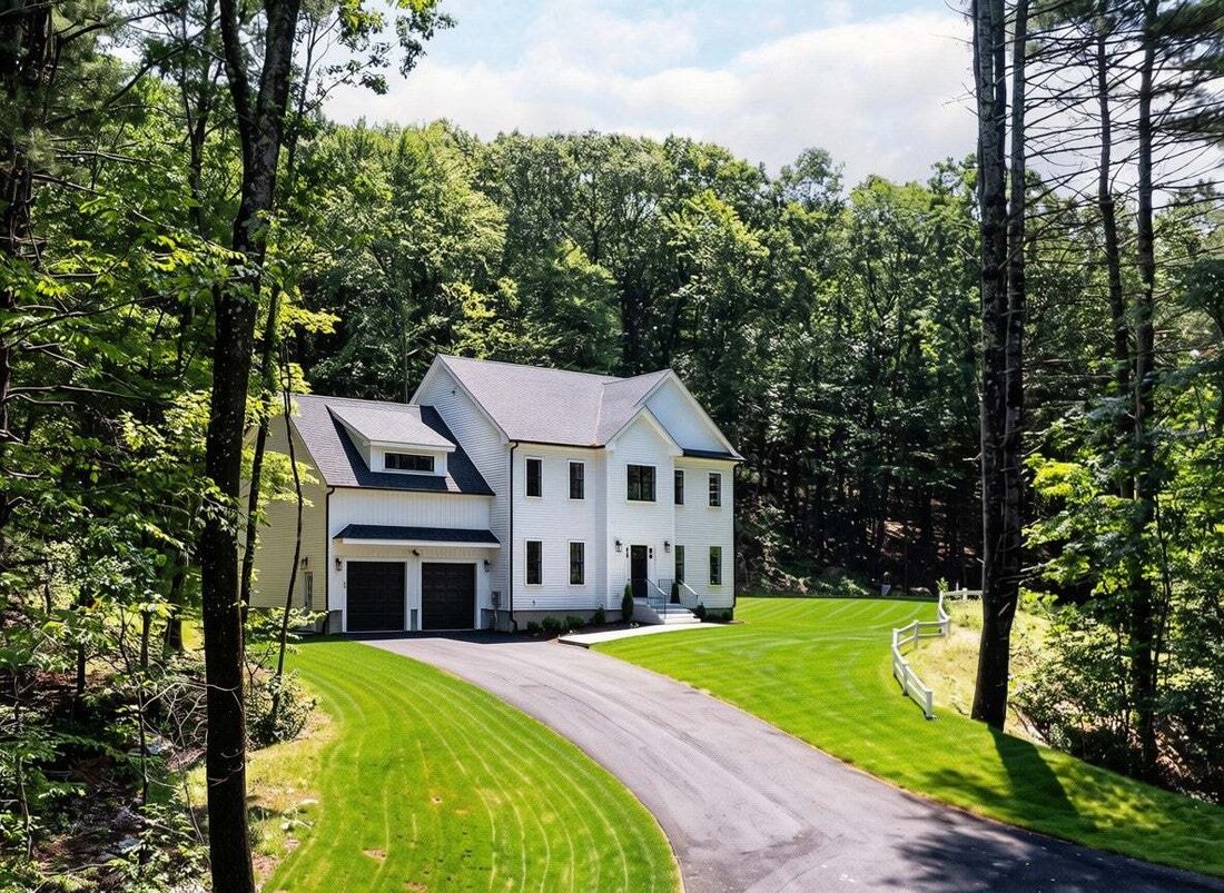 House in Grafton, Massachusetts, United States 1 - 18604139