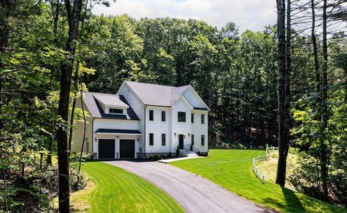 House in Grafton, Massachusetts, United States 1
