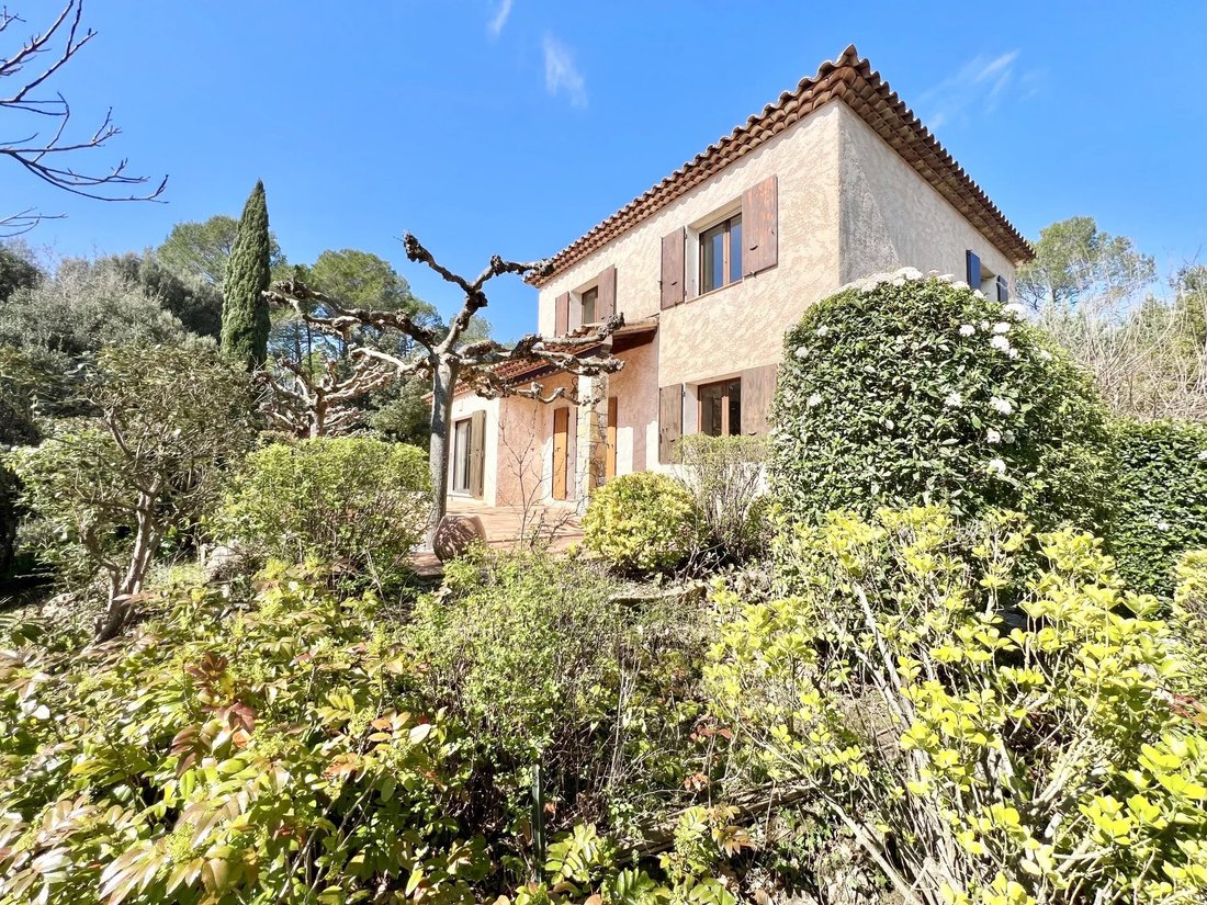 Villa in Sainte-Anastasie-sur-Issole, Provence-Alpes-Côte d'Azur, Frankreich 1 - 18794762