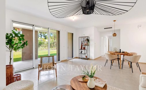 Appartement à Mazenod-Bellevue-Saint Donat-Banon, Aix-en-Provence, France 1