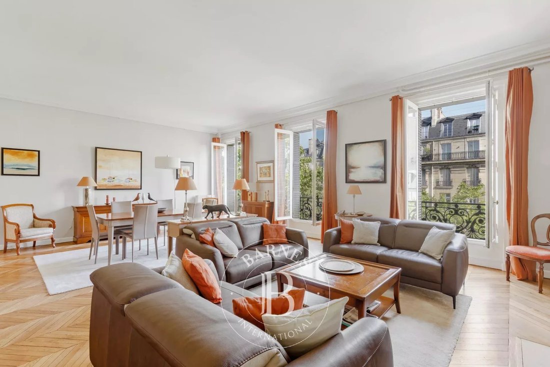 Apartment in Hoche-Friedland, Paris 8e Arrondissement, Paris 1 - 18792064