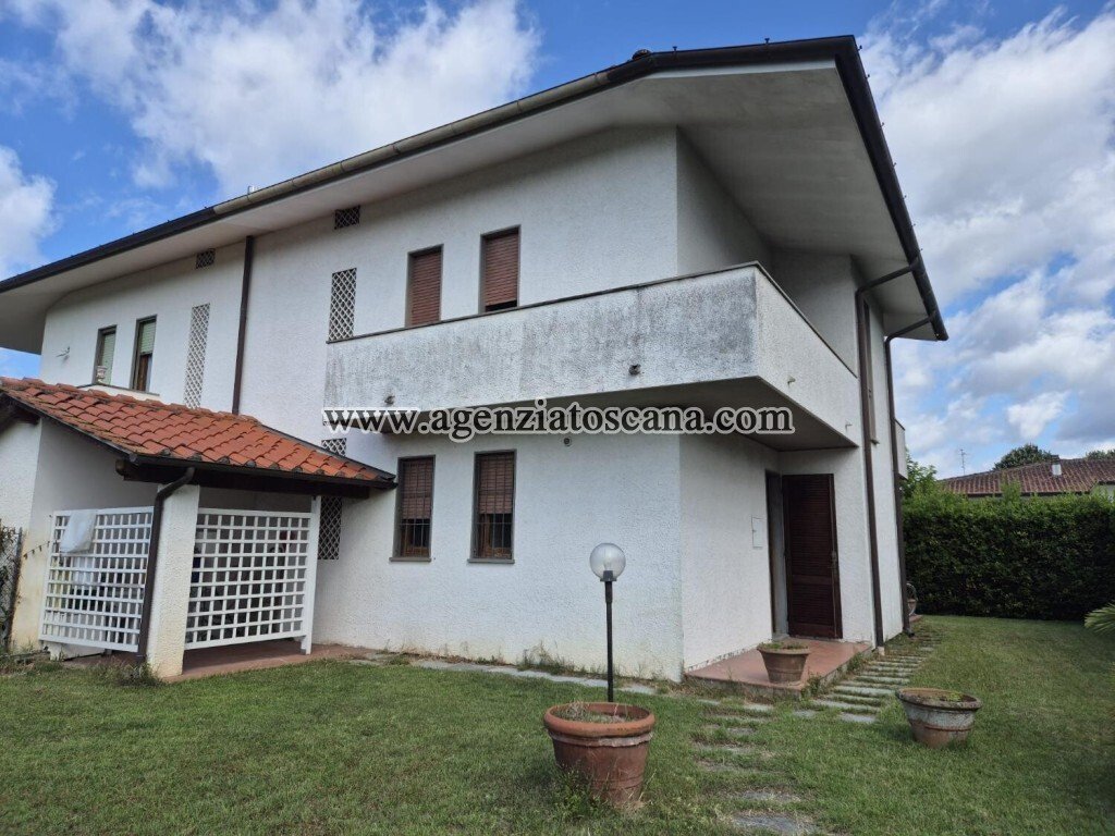 Villa in Centro, Forte dei Marmi, Tuscany 1 - 18792768
