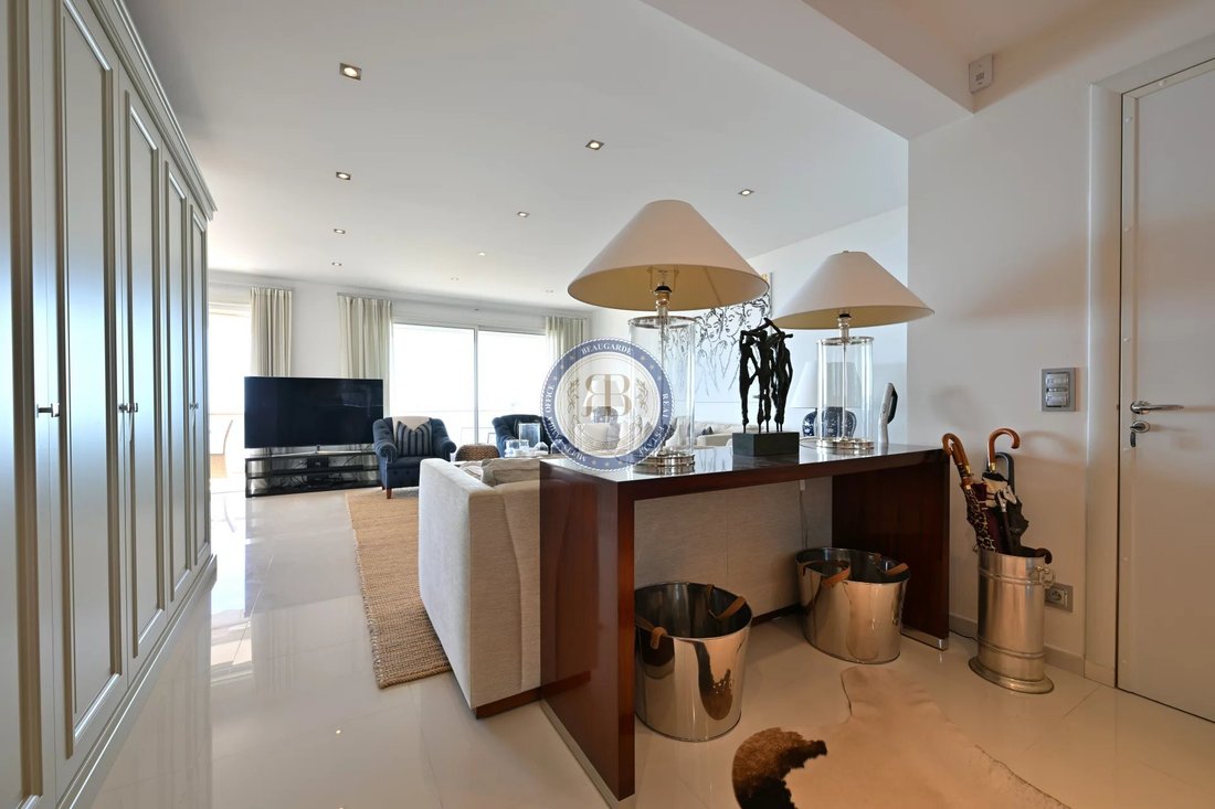 Wohnung in Cannes, Provence-Alpes-Côte d'Azur, Frankreich 5 - 16718045