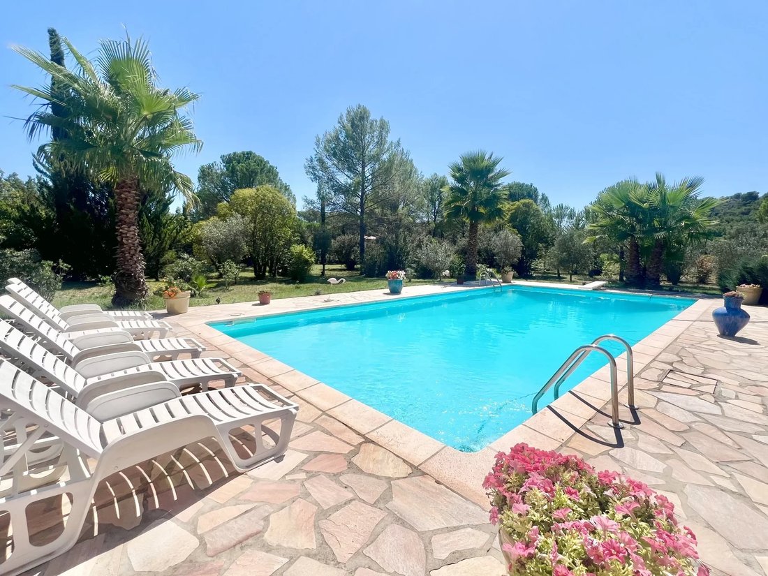 Villa a Besse-sur-Issole, Provenza-Alpi-Costa Azzurra, Francia 2 - 18794743