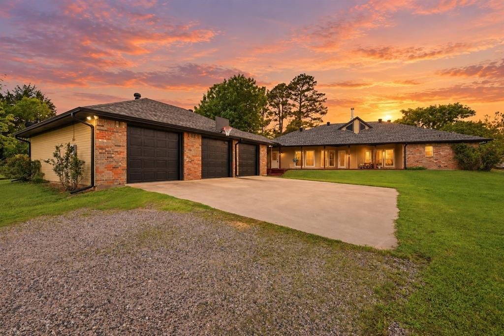 House in Pottsboro, Texas, United States 1 - 17824548