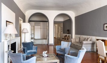 Apartment in Centro Storico, Siena, Tuscany 1