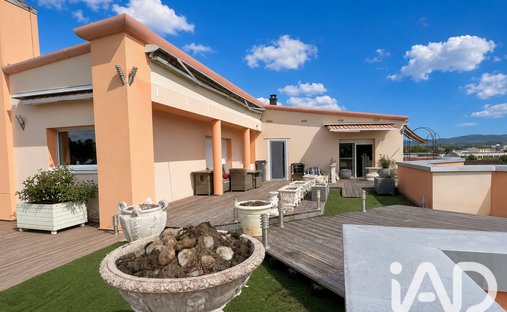 Apartamento en Centre Ville, Saint-Dié-des-Vosges, Francia 1