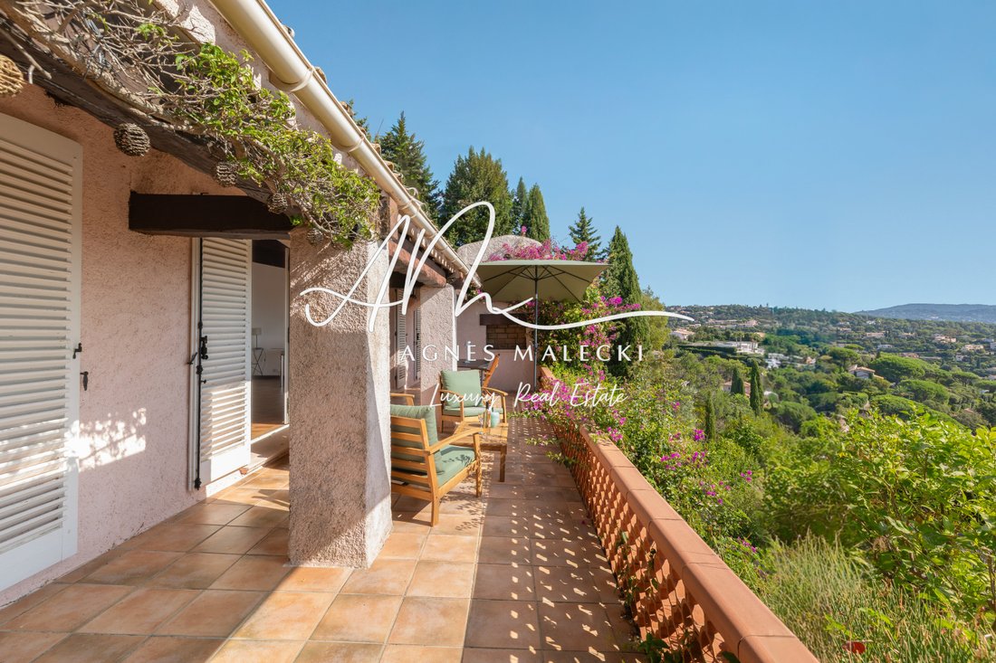 Villa à Nord, Cavalaire-sur-Mer, France 3 - 18803738