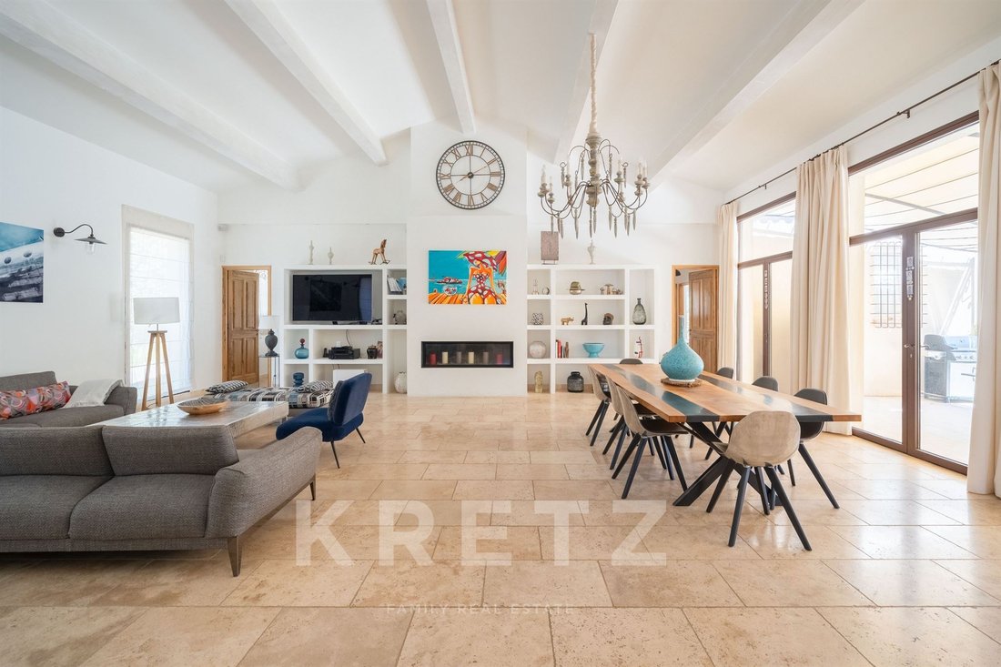 Casa en Saint-Marc-Jaumegarde, Provenza-Alpes-Costa Azul, Francia 5 - 18803747