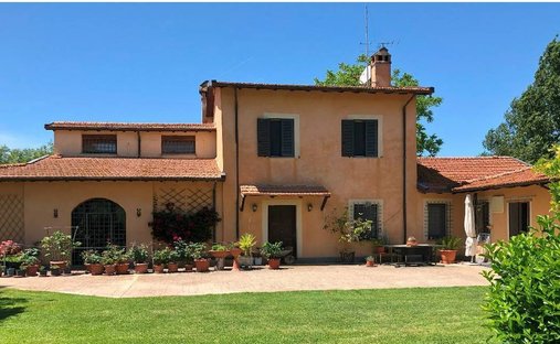 Villa à Montopoli di Sabina, Latium, Italie 1