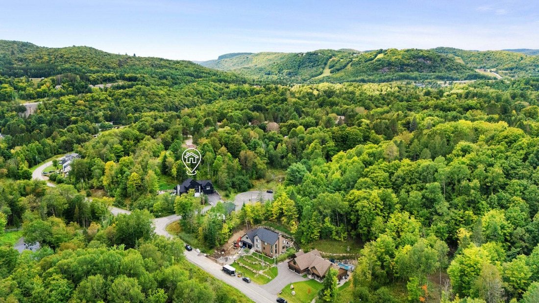 House in Piedmont, Quebec, Canada 3 - 18804239
