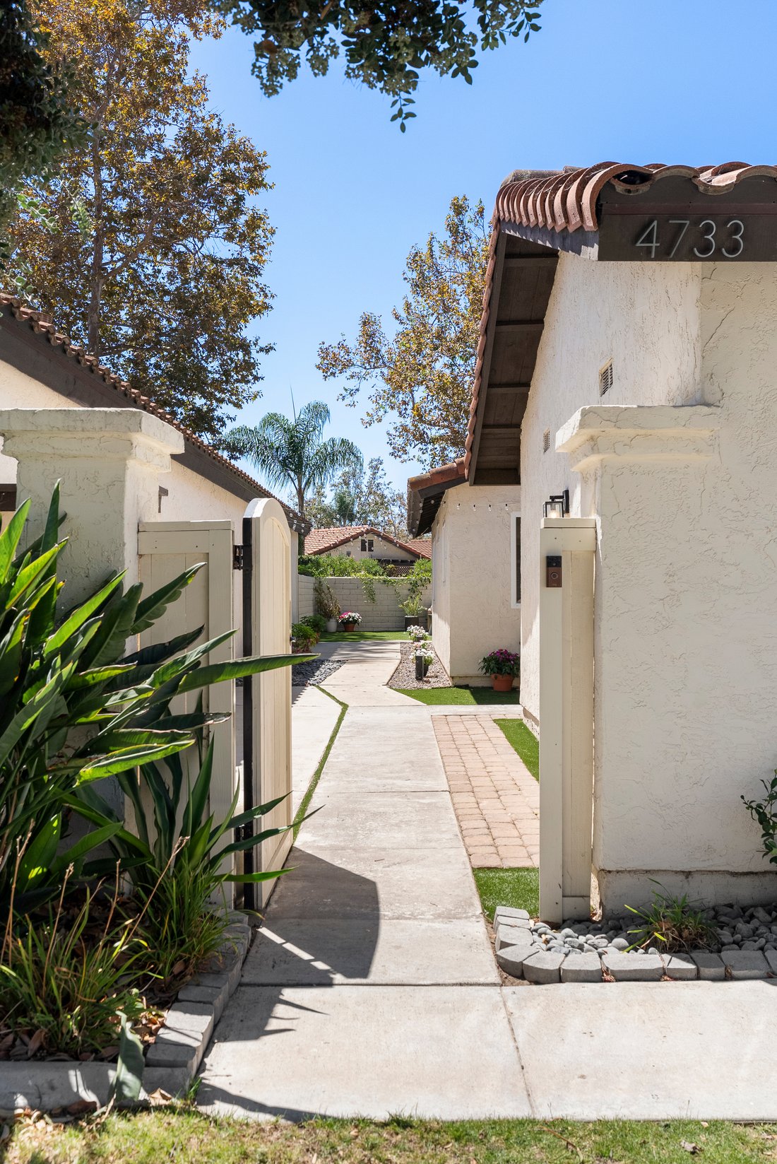 Oceanside, California, United States 4 - 18797762