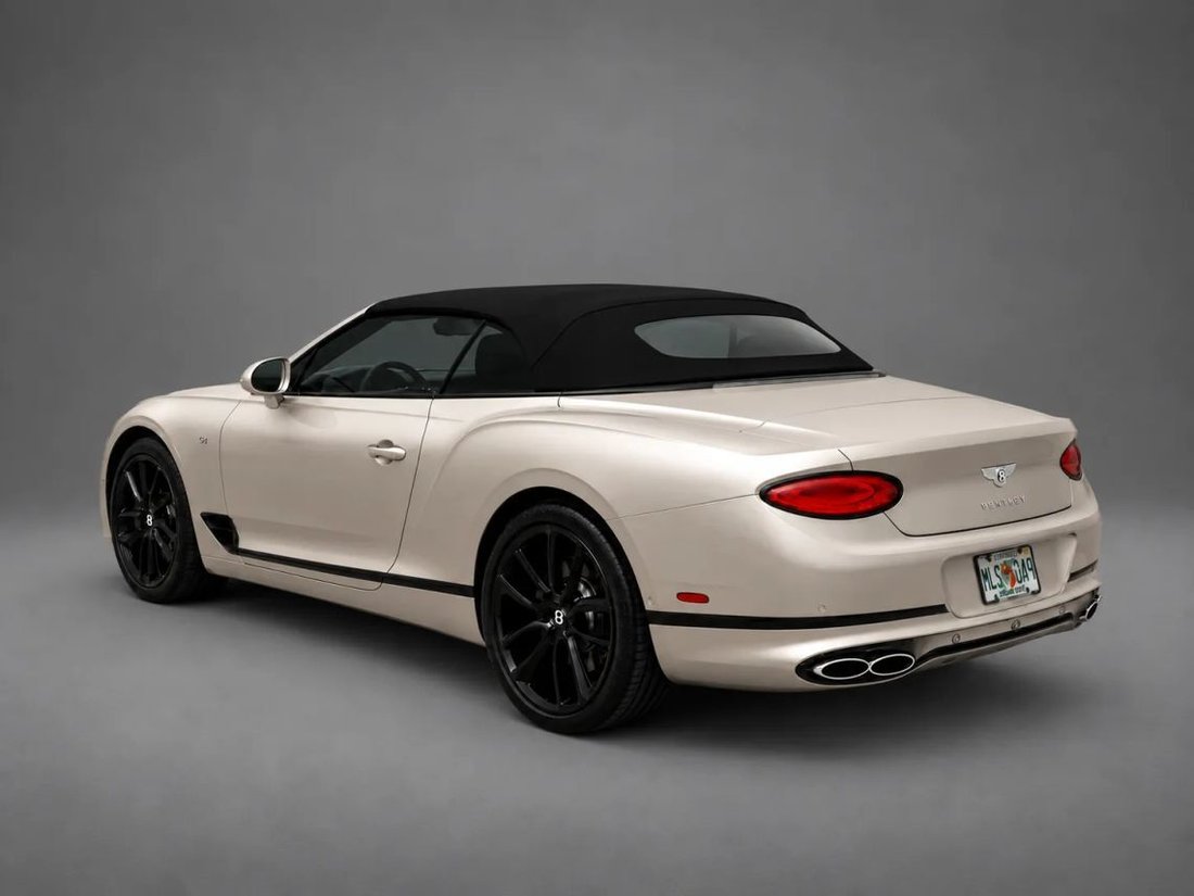 Cabriolet in Hollywood, FL, United States 5 - 18228500