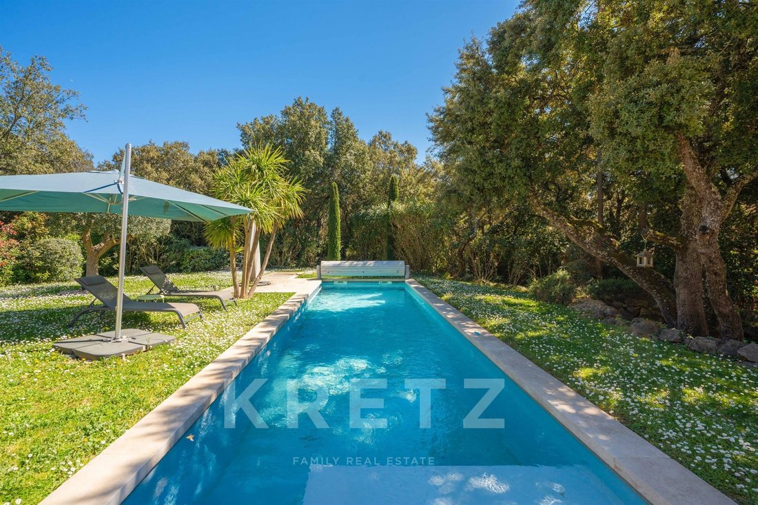 Casa en Saint-Marc-Jaumegarde, Provenza-Alpes-Costa Azul, Francia 4 - 18803747