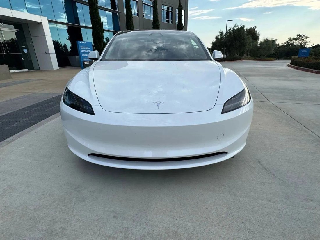 Sedan in Riverside, CA, United States 2 - 18762876