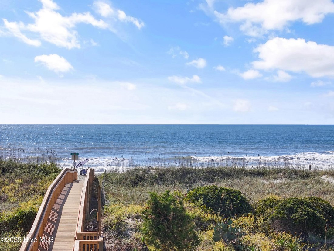 Haus in Ocean Isle Beach, North Carolina, Vereinigte Staaten 3 - 18798039