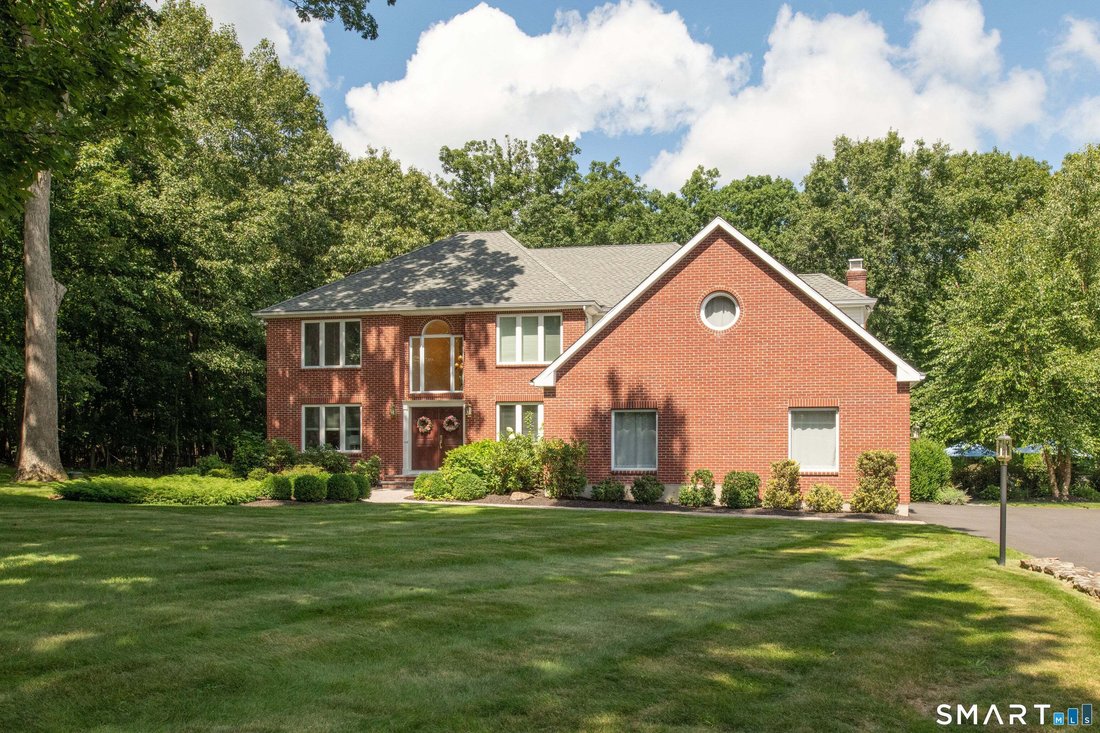 House in Naugatuck, Connecticut, United States 2 - 18797816