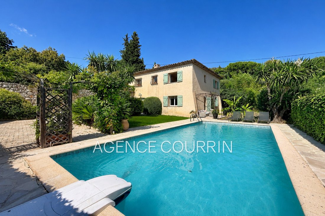 Villa in Grasse, Provence-Alpes-Côte d'Azur, France 1 - 18798384