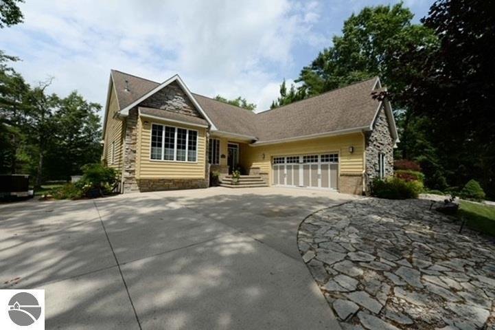House in Oscoda, Michigan, United States 1 - 18636055