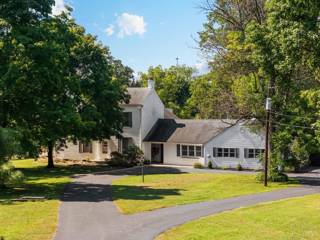 House in Blanchester, Ohio, United States 2 - 18800693
