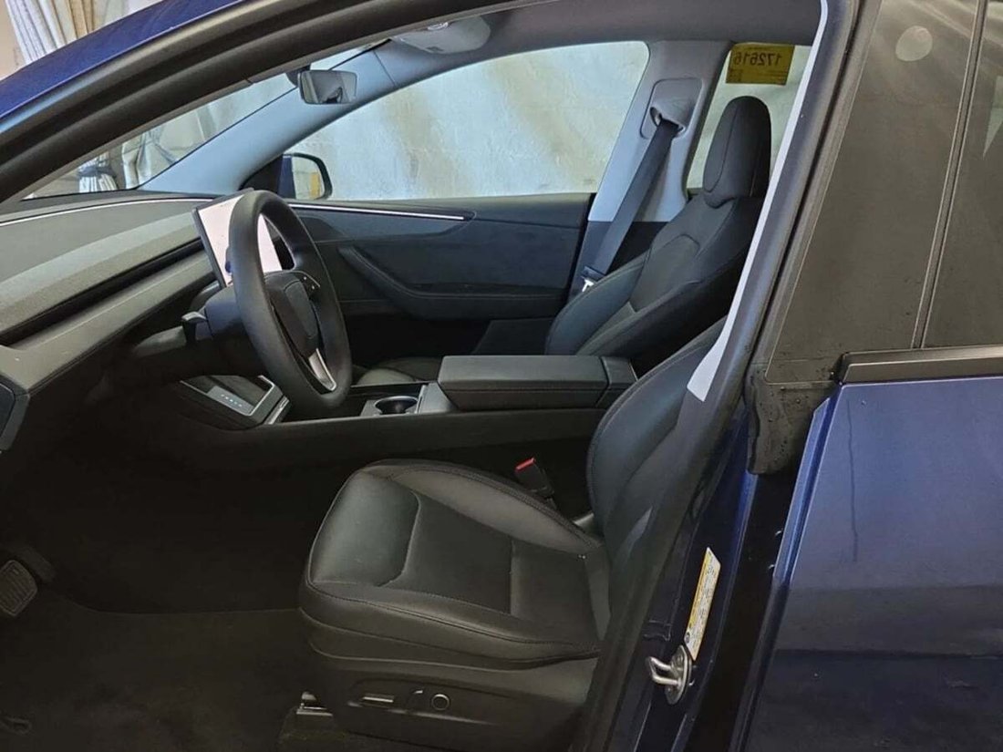 Suv in Newport Beach, CA, United States 5 - 18802649