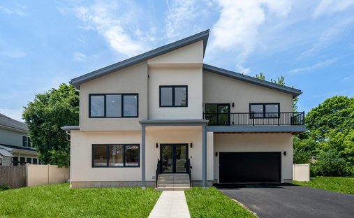 House in Newton, Massachusetts, United States 1