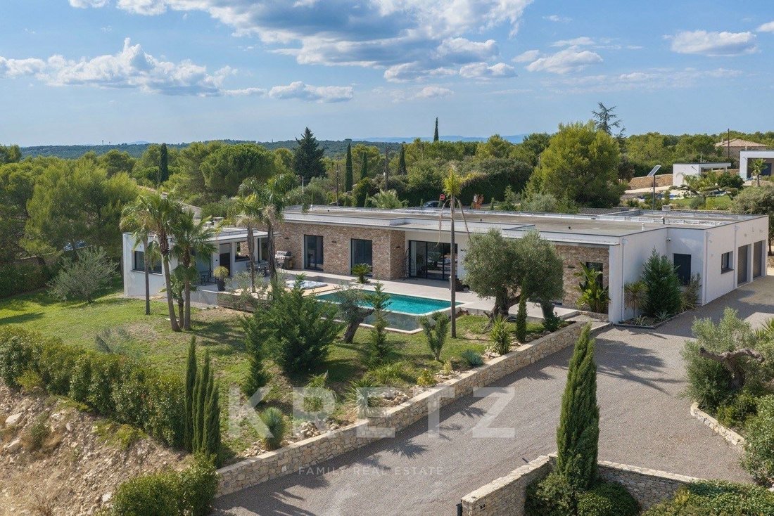 Villa in Garrigues, Nimes, France 1 - 18804361