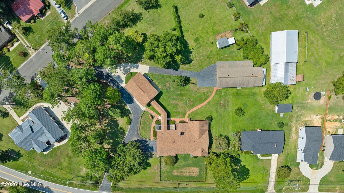 House in Benson, North Carolina, United States 4 - 17393957