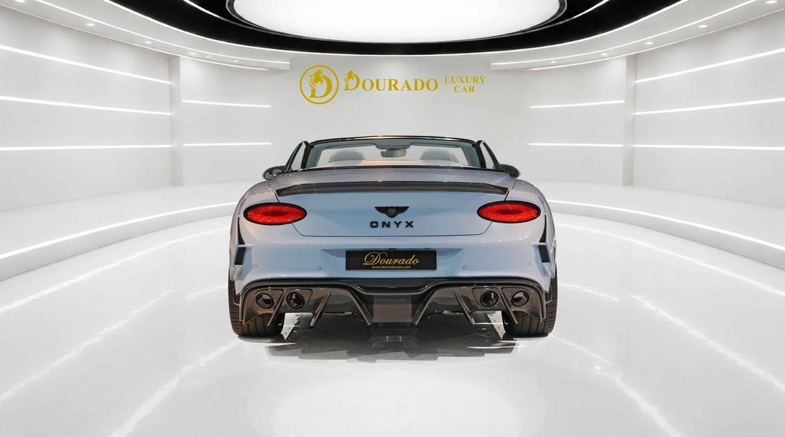 Cabriolet in Dubai, United Arab Emirates 5 - 18804854