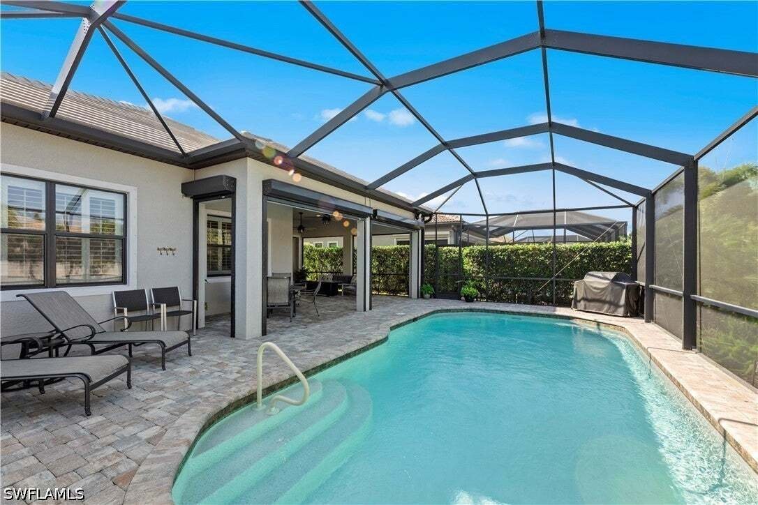 Casa en Estero, Florida, Estados Unidos 2 - 18803523