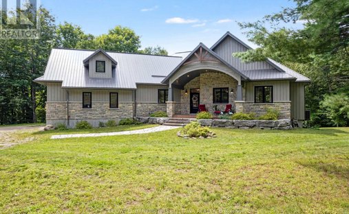 House in Tay Valley, Ontario, Canada 1